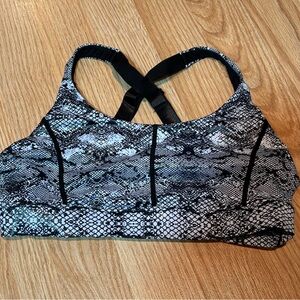 Zyia Active sports bra‎ snakeskin medium